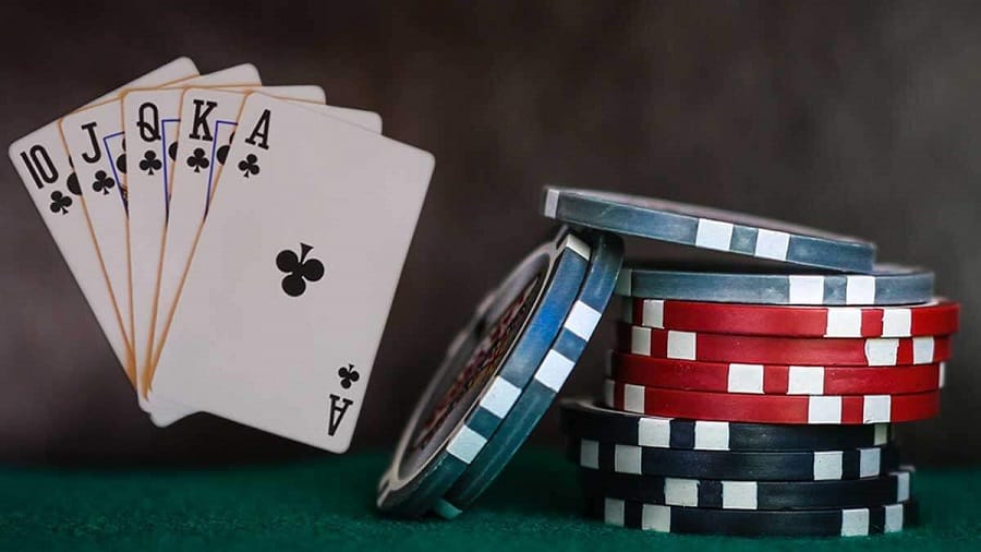 Chơi xì tố Poker như thế nào để kiếm được tiền