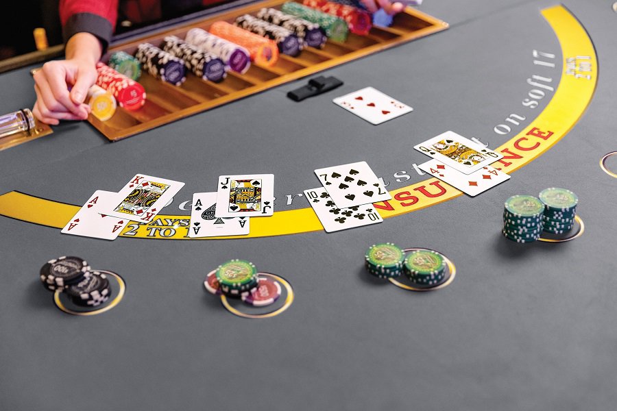 Mẹo quản lý tài khoản chơi bài (Bankroll) của game Poker cực đỉnh