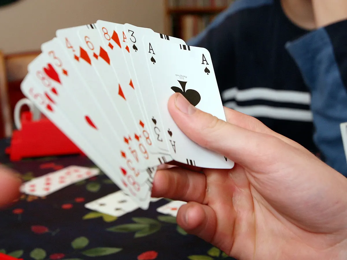 Có phải phỏm là game bài yêu cầu kỹ năng cao nhất hiện nay hay không?