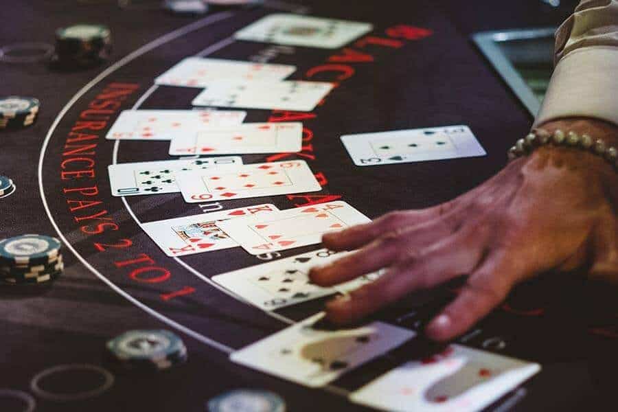 Kinh nghiệm cá cược nên biết để chơi Blackjack với cơ hội thắng lớn hơn