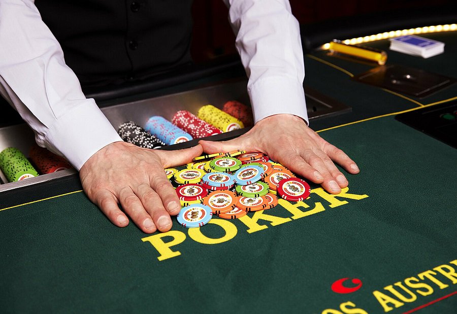 Những kỹ thuật cần để có thể chơi Poker tốt với mọi đối thủ