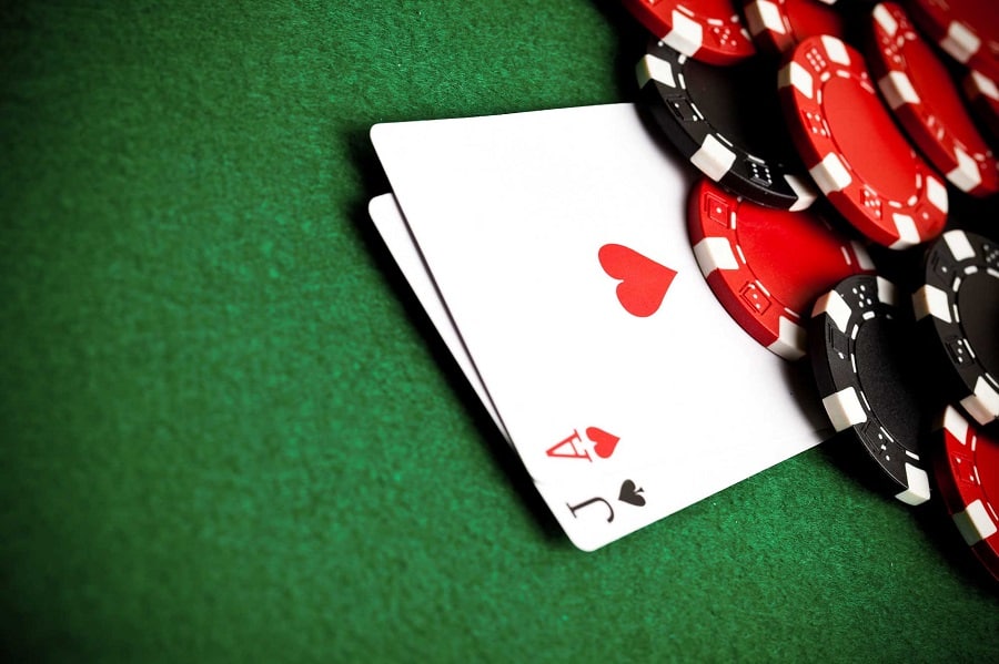 Kinh nghiệm chiến thắng trong Blackjack cao thủ truyền lại giúp người chơi dễ kiếm tiền