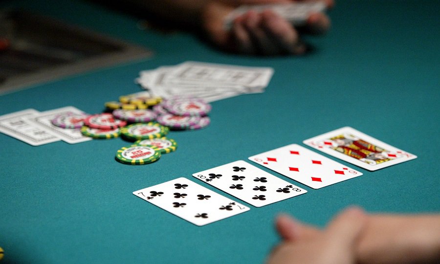 Kinh nghiệm chơi Poker cần thiết để tạo thêm nhiều cơ hội đánh bại đối thủ hơn