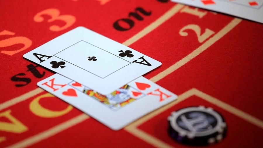 Những tùy chọn đặt biệt ở trong Blackjack bạn cần biết